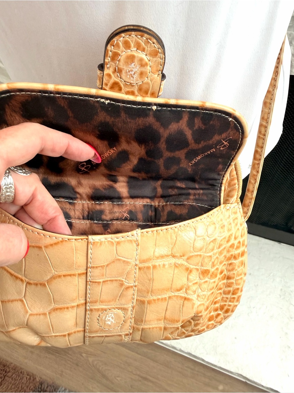 B Makowsky Tan Croc Embossed Genuine Leather Crossbody Bag Y2K - Picture 12 of 15